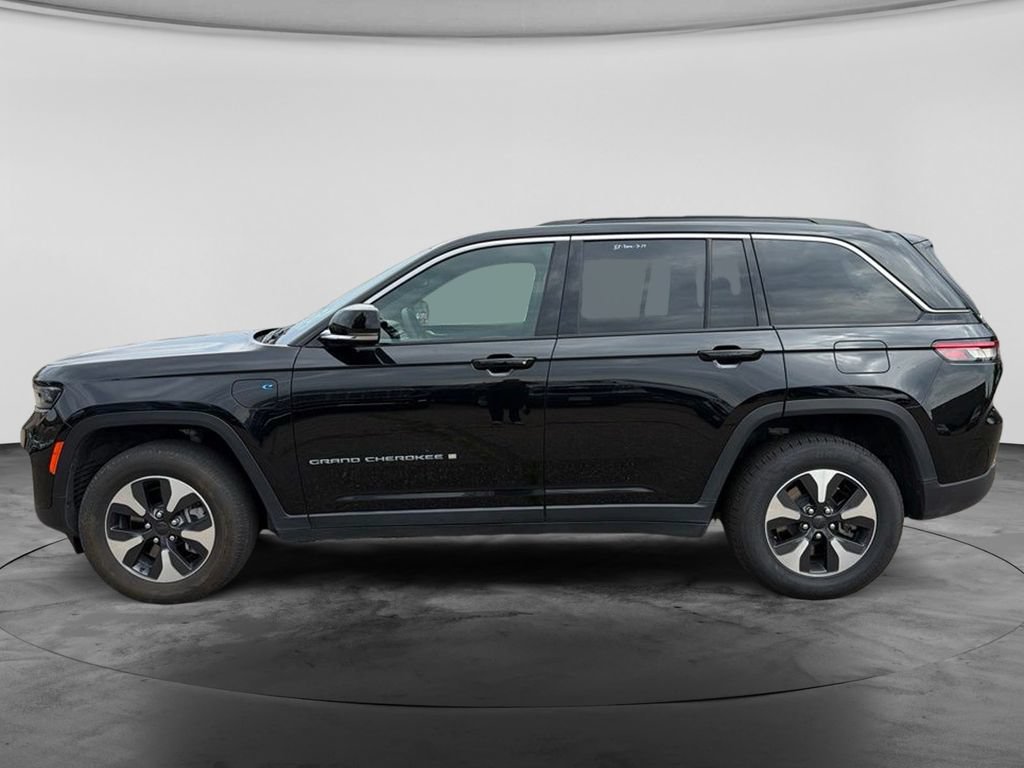 Used 2024 Jeep Grand Cherokee Limited 4xe AWD/4WD image 4