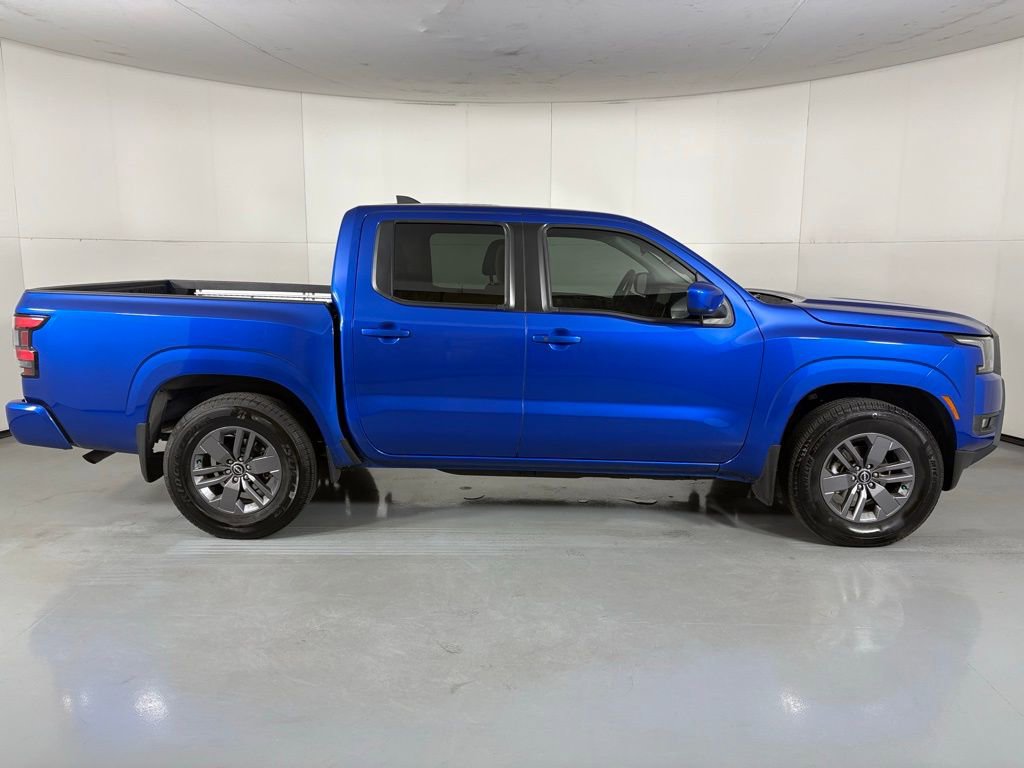 Used 2025 Nissan Frontier SV w/ SV Convenience Package RWD image 9