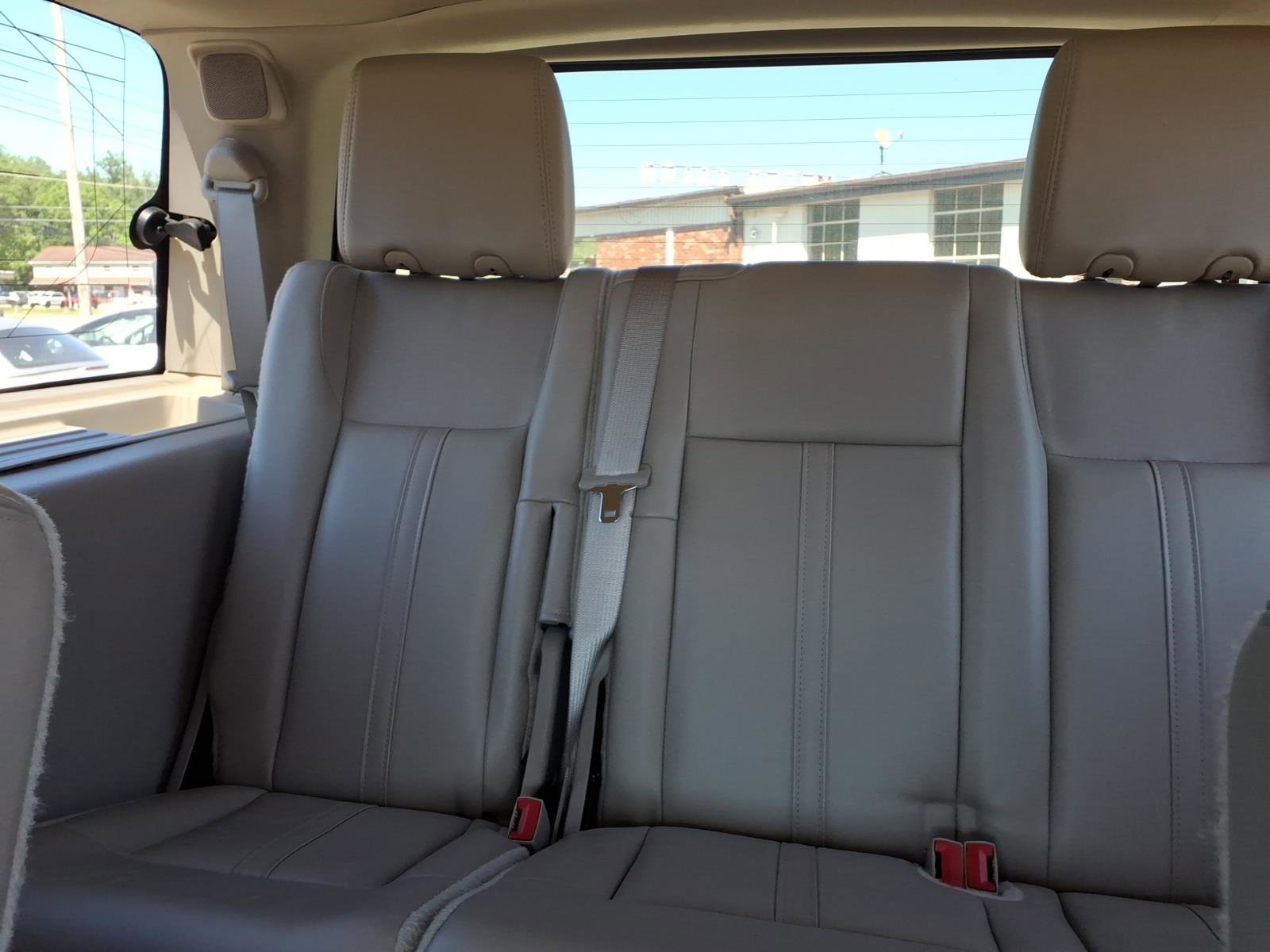 Used 2017 Lincoln Navigator Select AWD/4WD image 9