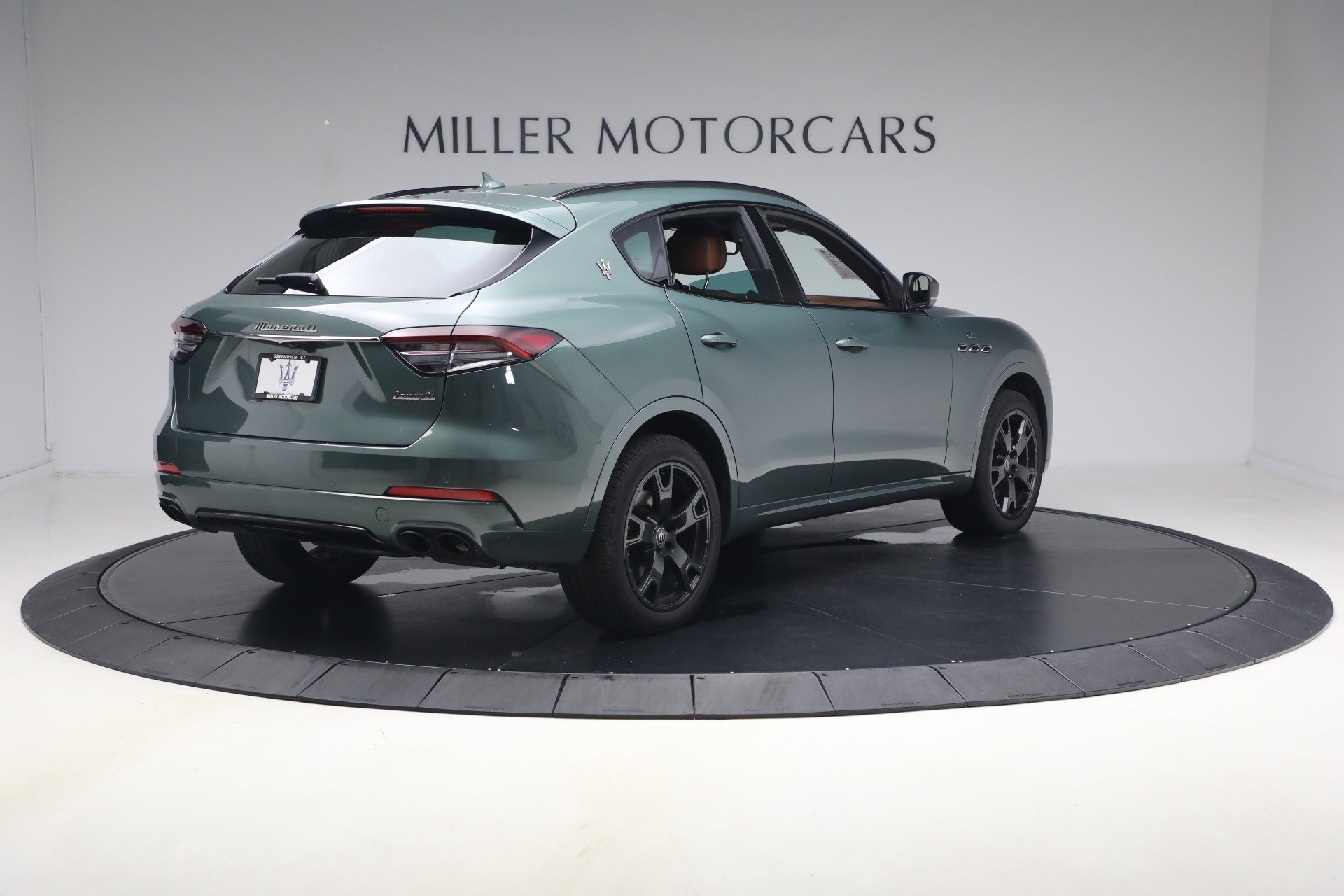 Certified 2022 Maserati Levante GT AWD/4WD image 7