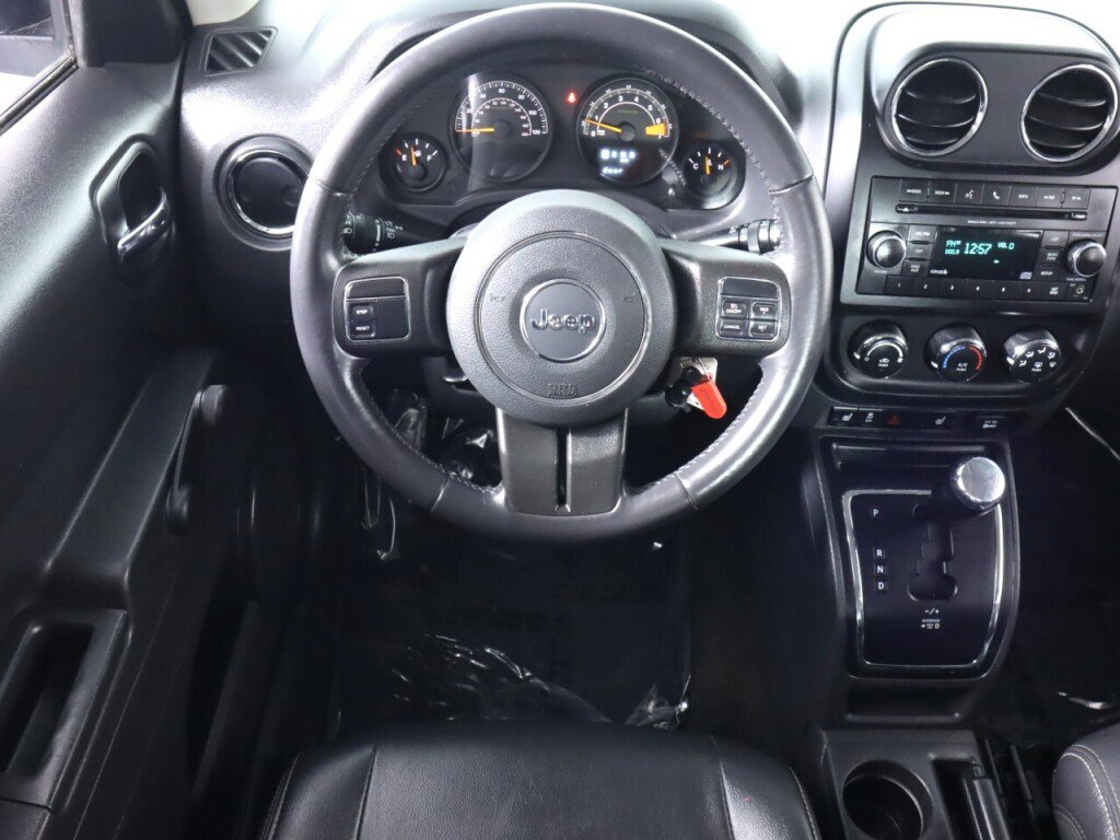 Used 2017 Jeep Patriot Sport image 23