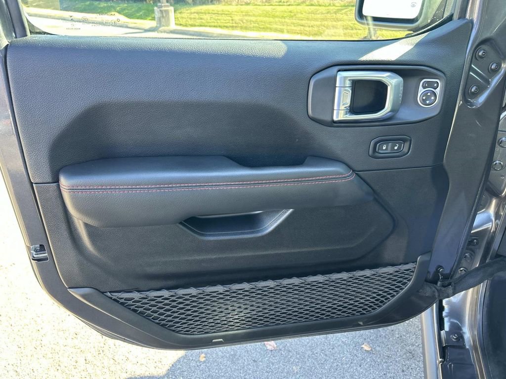 Used 2021 Jeep Wrangler Unlimited Rubicon image 24