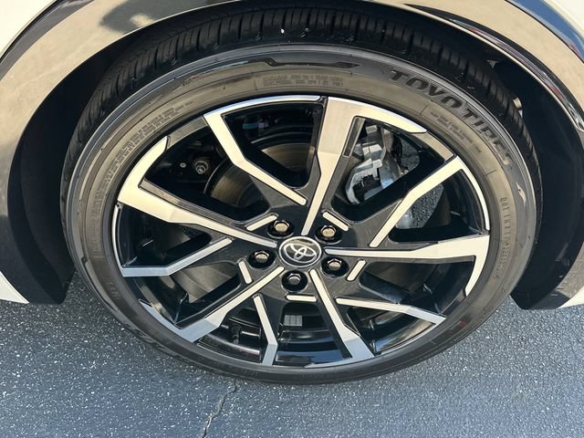 Used 2024 Toyota Prius Prime FWD image 25