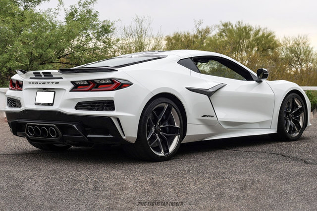 Used 2026 Chevrolet Corvette Z06 w/ Stealth Interior Trim Package RWD image 19