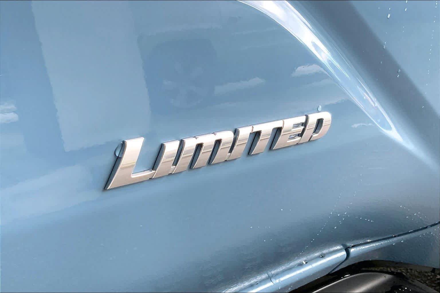 Used 2026 Toyota 4Runner Limited RWD image 10