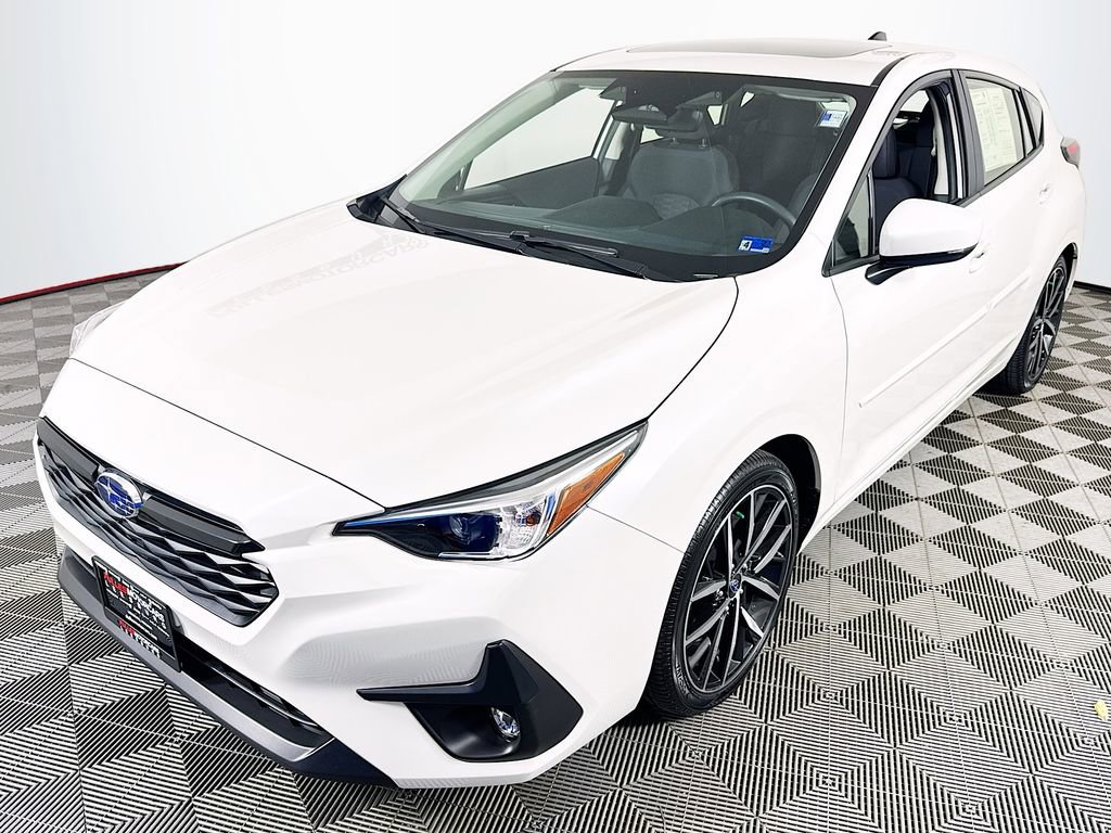 Used 2025 Subaru Impreza 2.0i Sport image 3