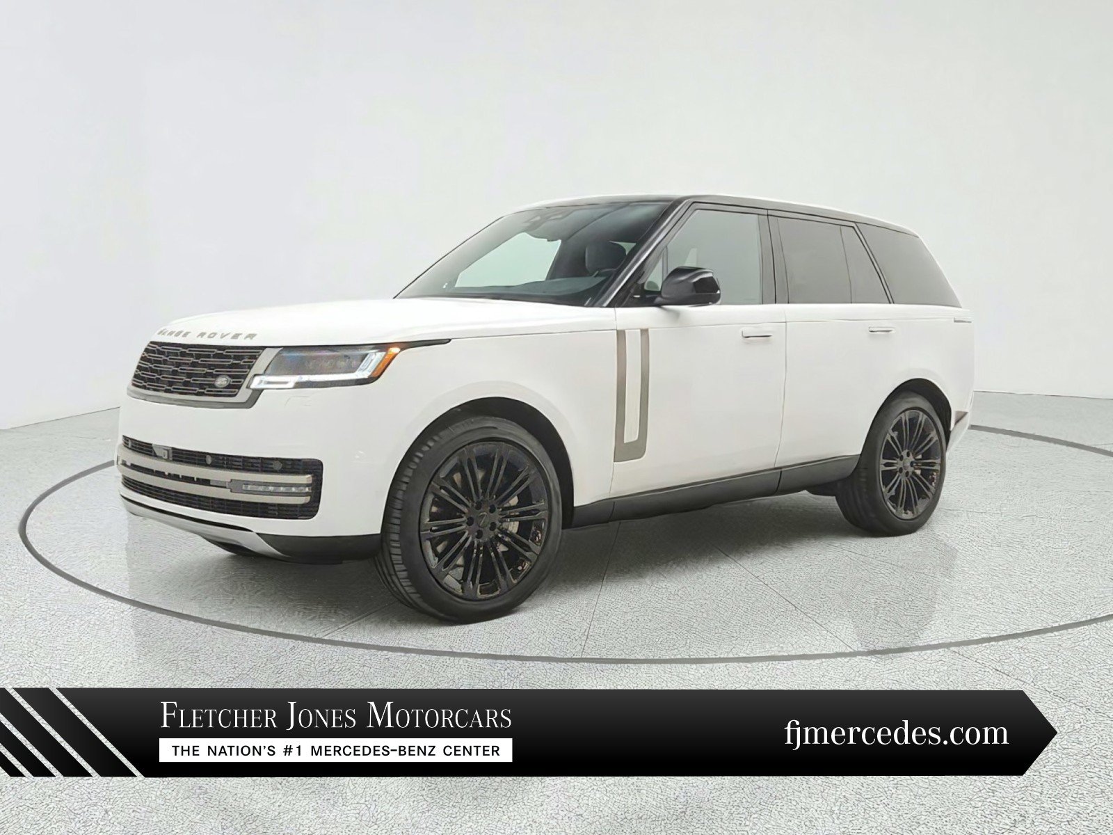 Used 2026 Land Rover Range Rover SE AWD/4WD image 1