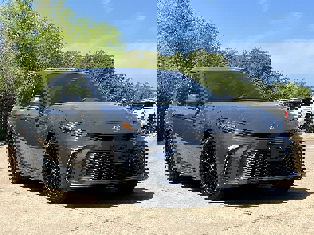 Used 2026 Toyota Camry SE w/ Convenience Package image 2