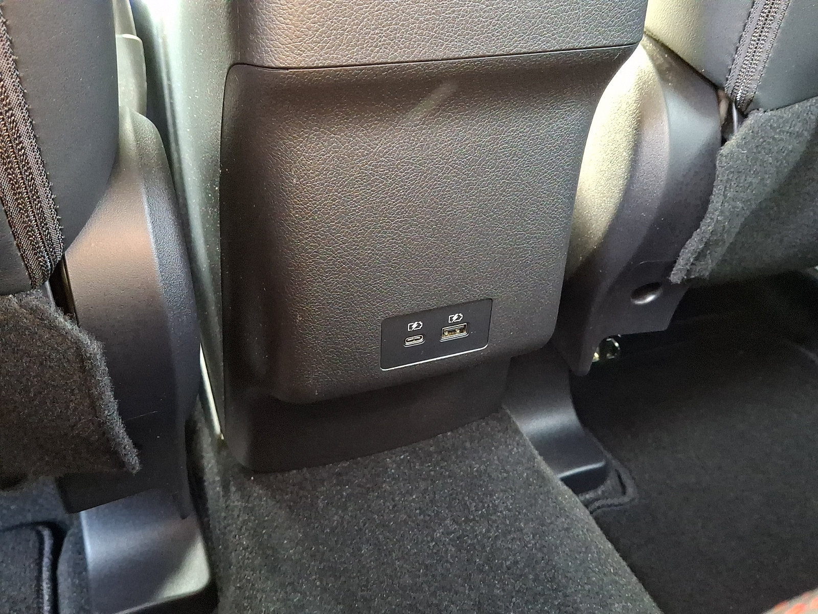Used 2022 Mitsubishi Outlander Sport SE FWD image 12
