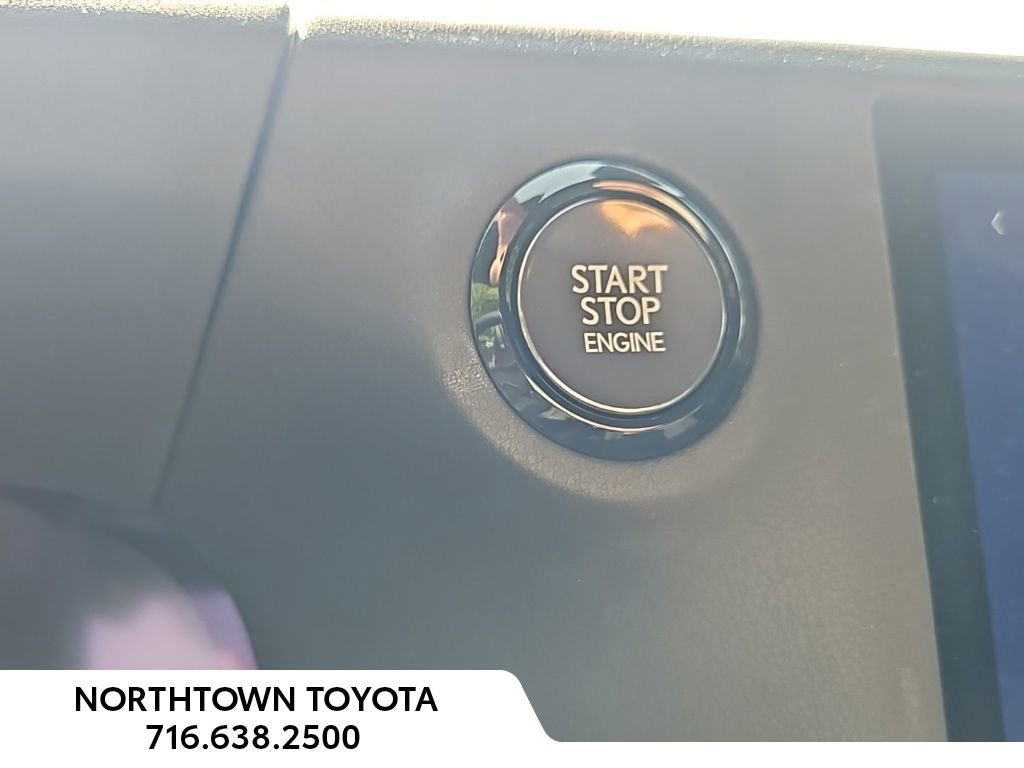 Used 2024 Lexus GX 550 image 42