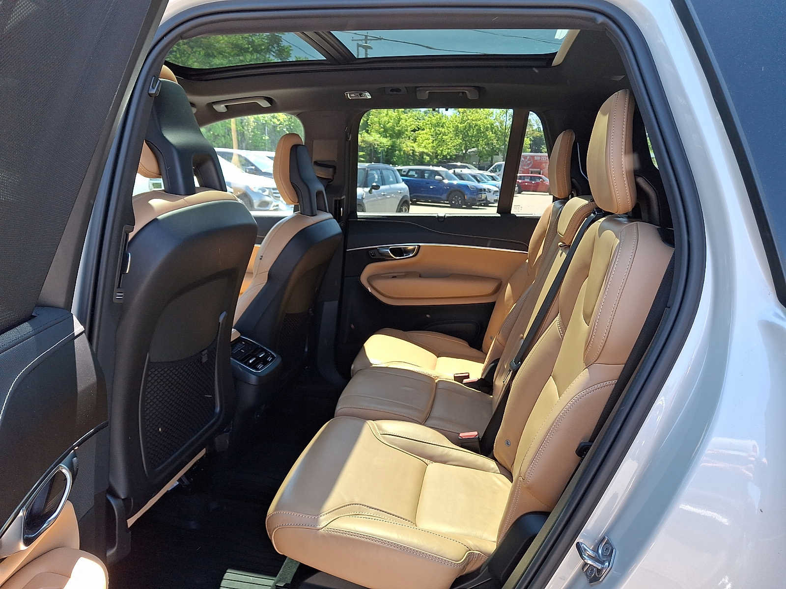 Used 2022 Volvo XC90 T6 Inscription AWD/4WD image 10