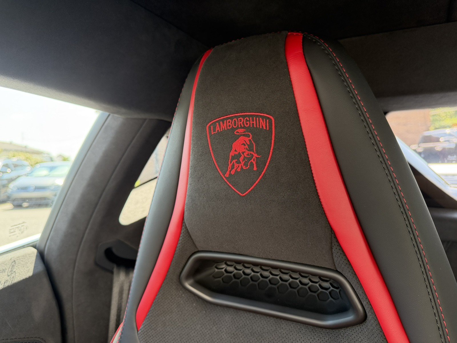Used 2026 Lamborghini Temerario AWD/4WD image 25
