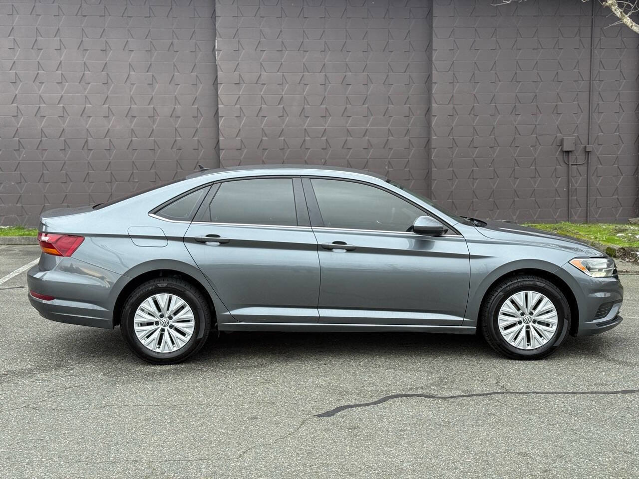 Used 2019 Volkswagen Jetta S image 4