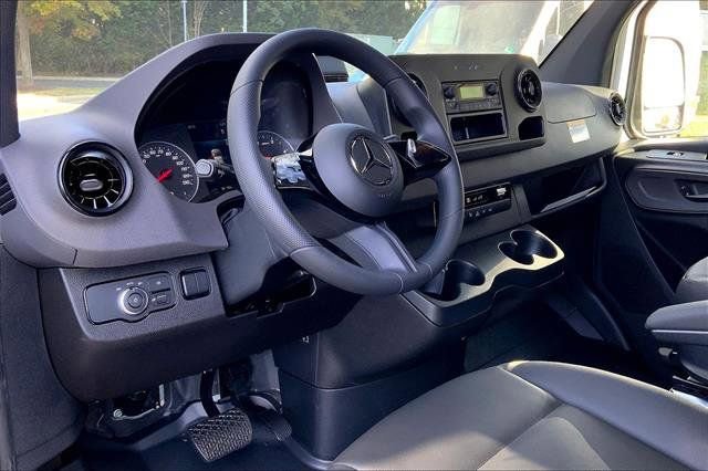 New 2026 Mercedes-Benz Sprinter 2500 image 25