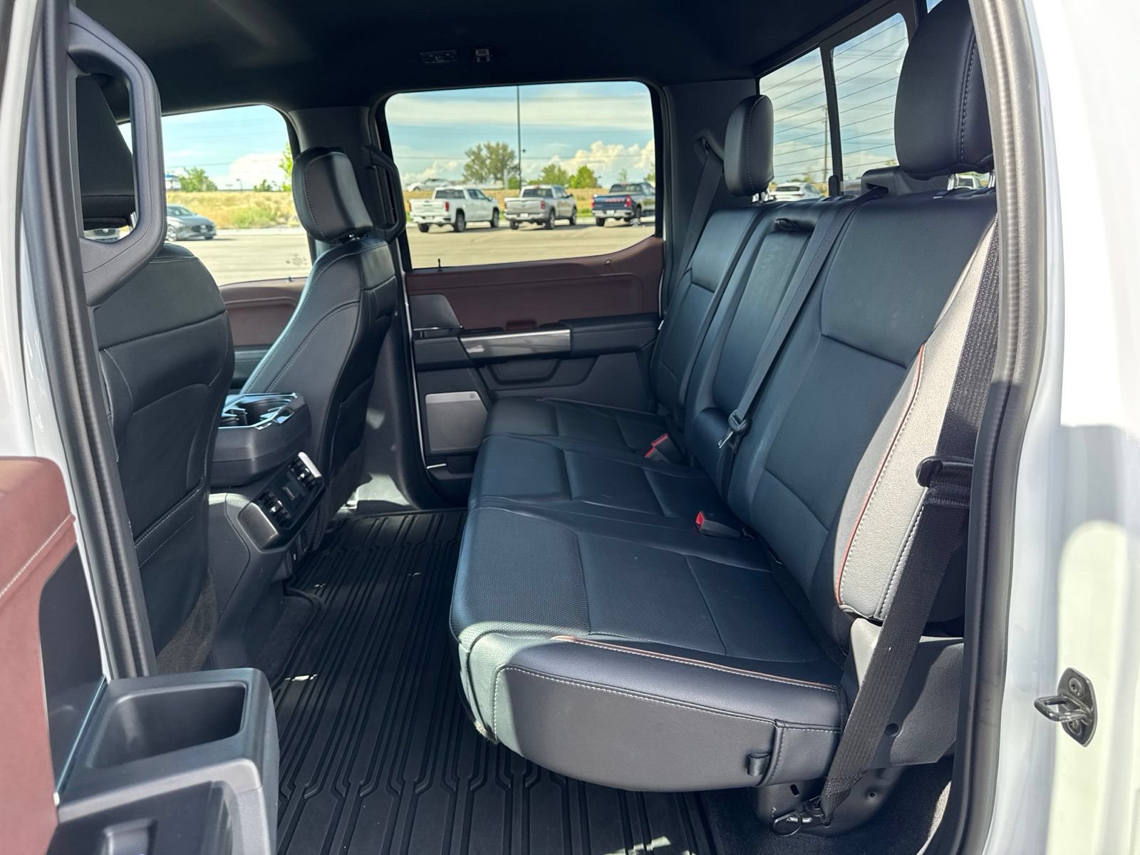 Used 2023 Ford F150 Lariat AWD/4WD image 10