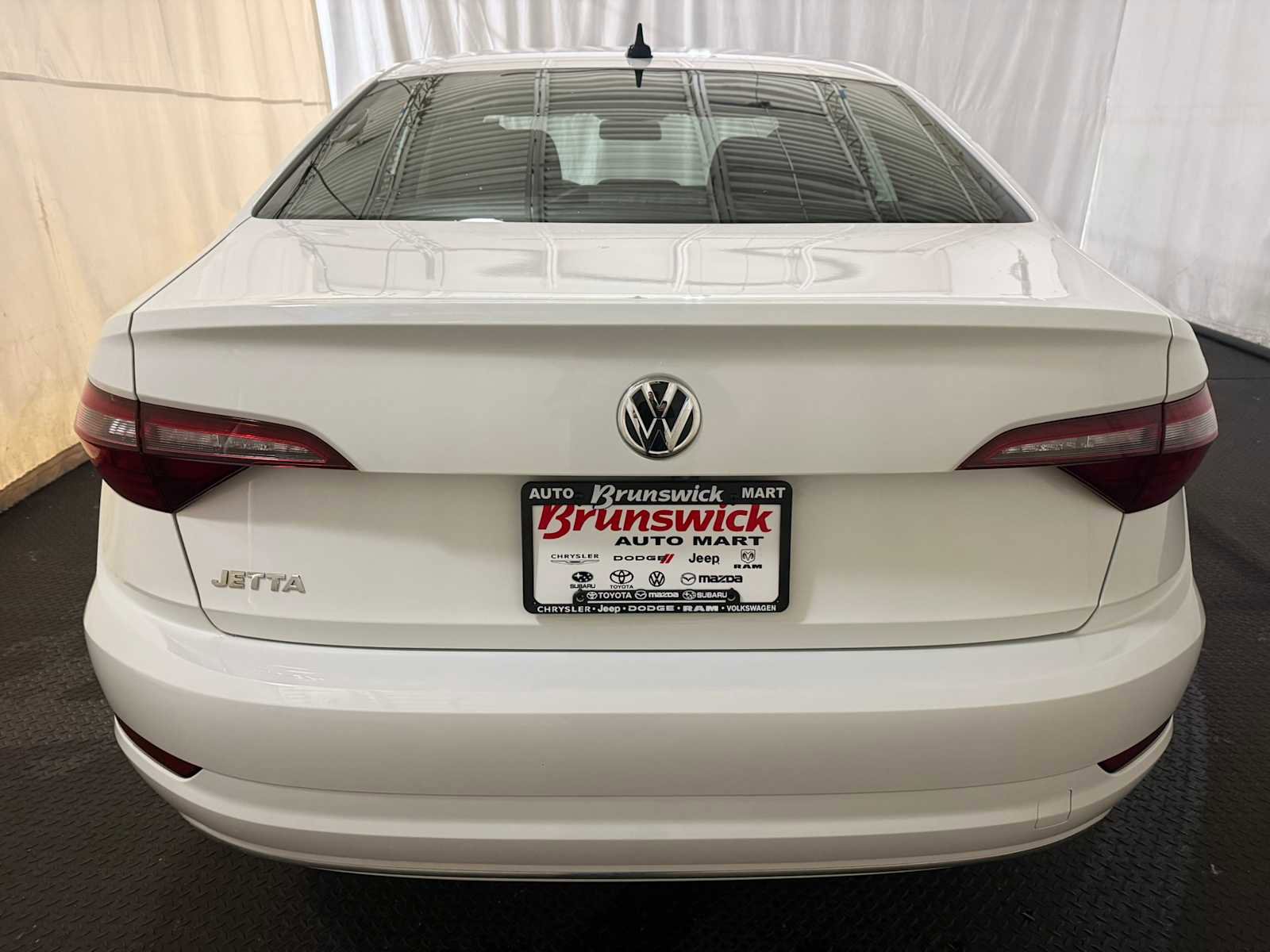 Used 2021 Volkswagen Jetta S w/ Driver Assistance Package image 16