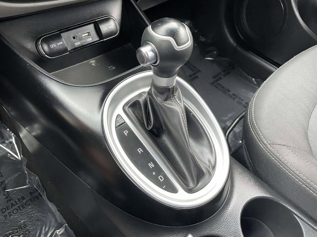 Used 2018 Kia Soul + image 40