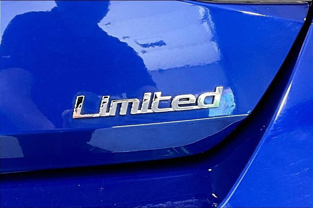 Used 2022 Hyundai Elantra Limited w/ Cargo Package FWD image 23