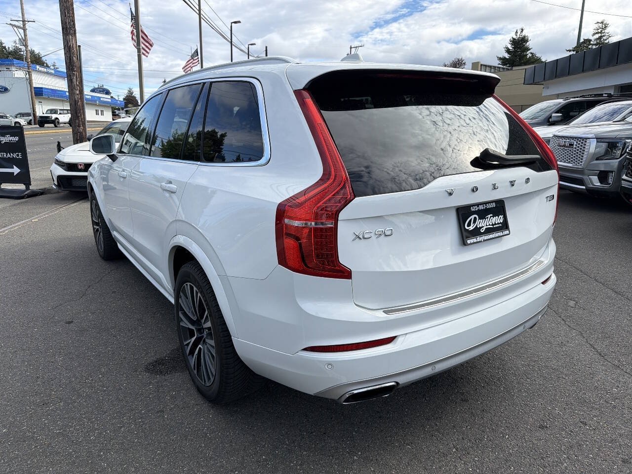 Used 2020 Volvo XC90 T5 Momentum AWD/4WD image 4