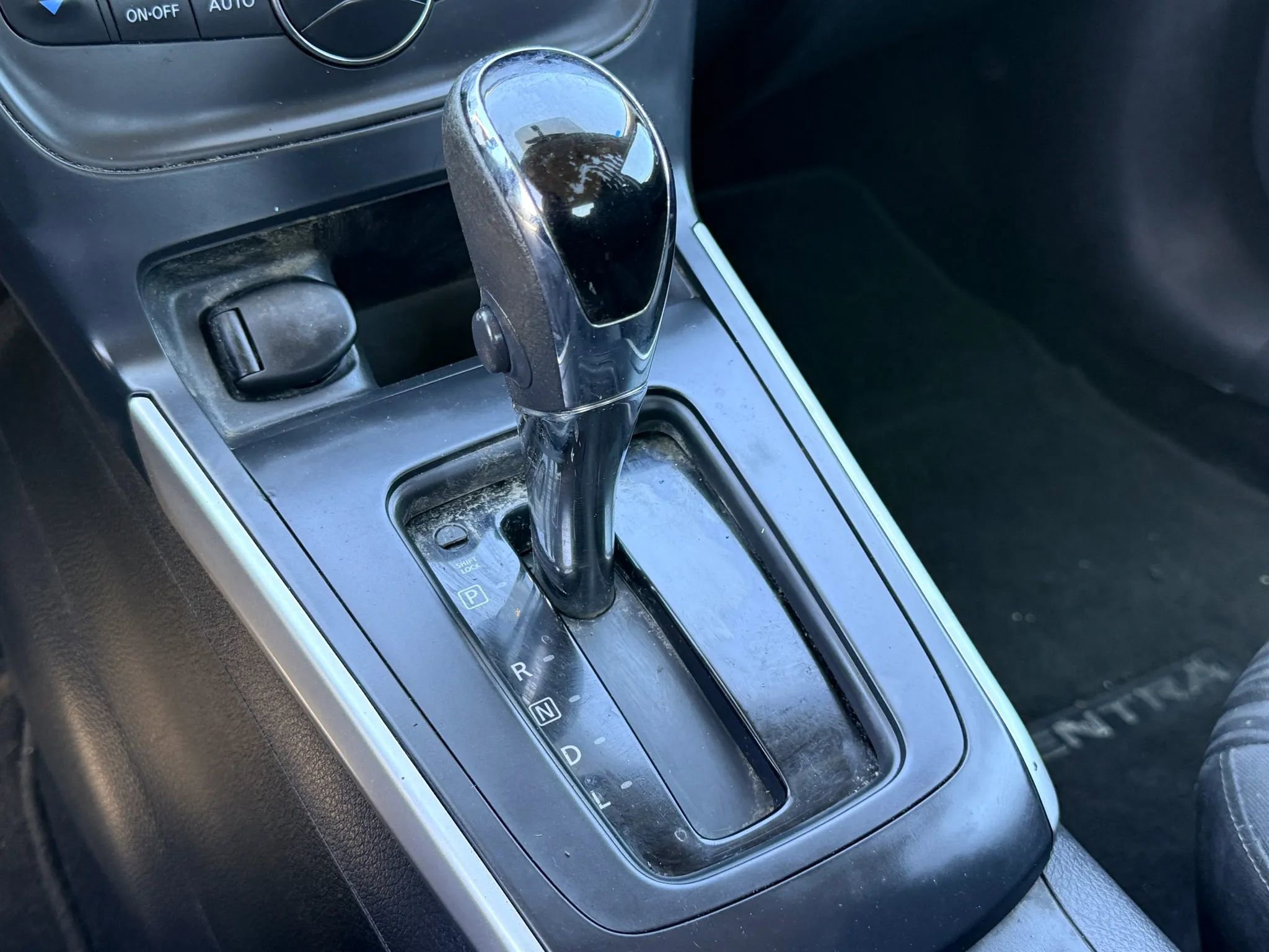 Used 2018 Nissan Sentra SV image 26