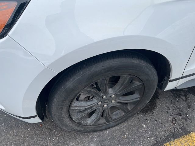 Used 2023 Ford Edge SE w/ Black Appearance Package image 10