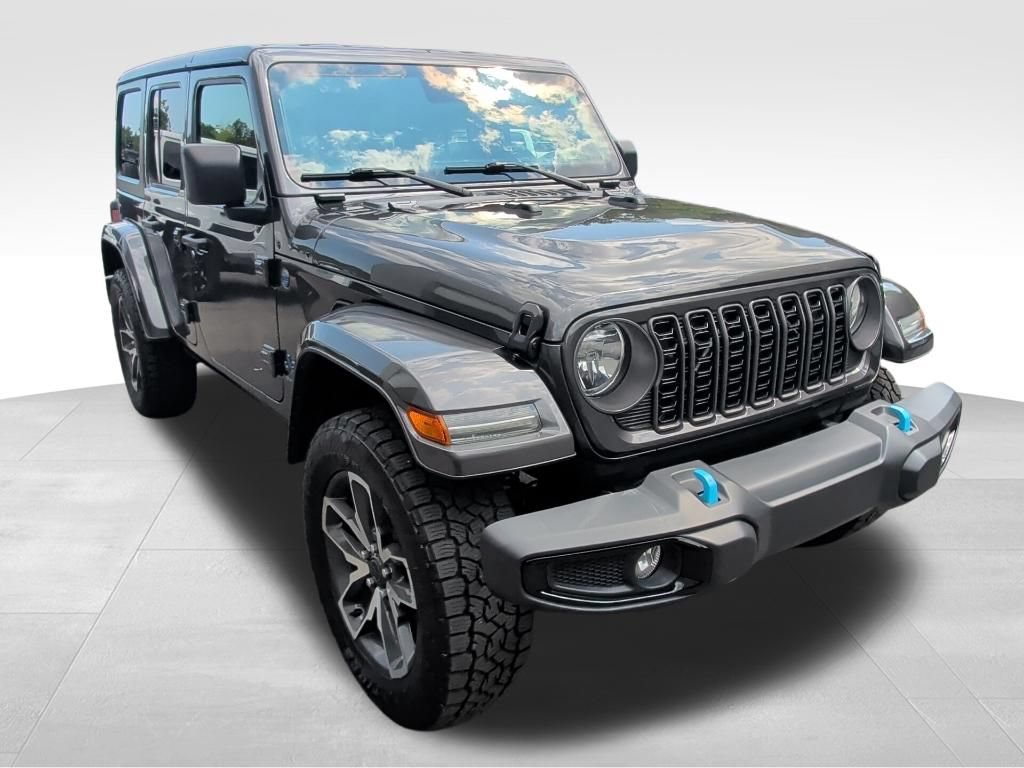Used 2024 Jeep Wrangler Unlimited w/ Convenience Group AWD/4WD image 7