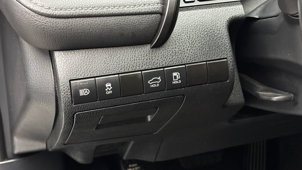 Used 2024 Toyota Camry SE FWD image 17