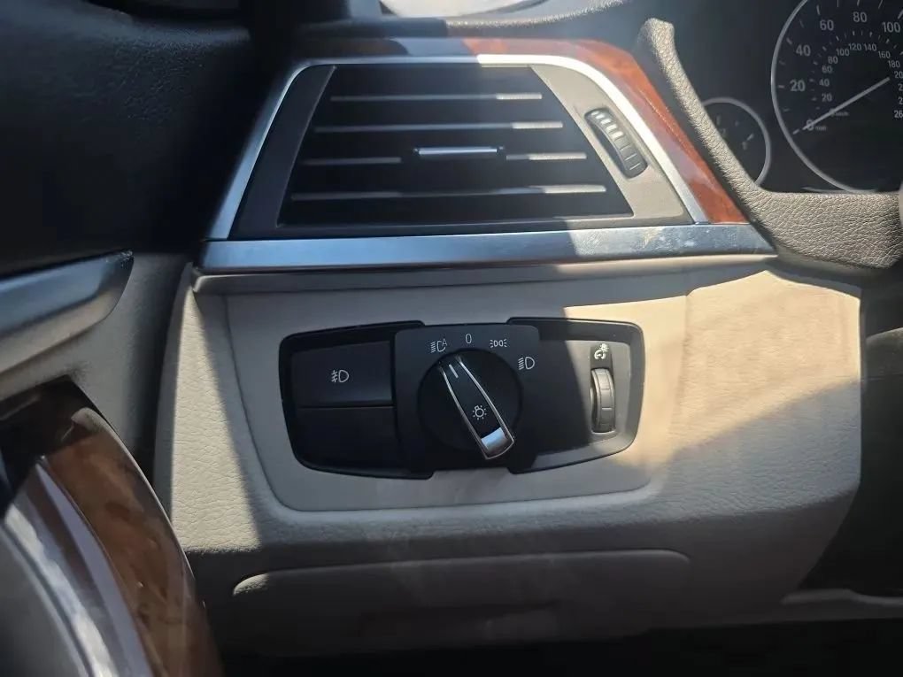 Used 2018 BMW 430i Convertible RWD image 21
