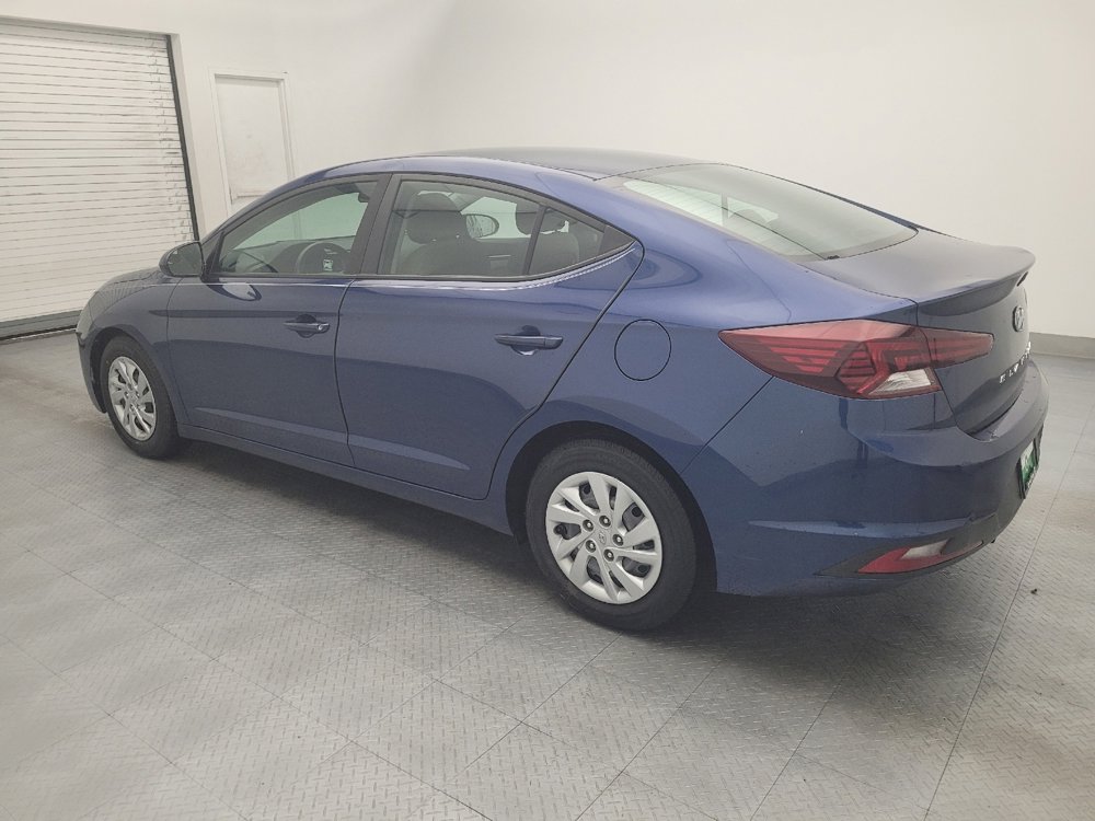 Used 2020 Hyundai Elantra SE image 3