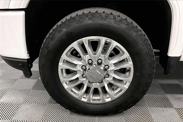 Used 2022 GMC Sierra 3500 Denali w/ Denali Ultimate Package image 9