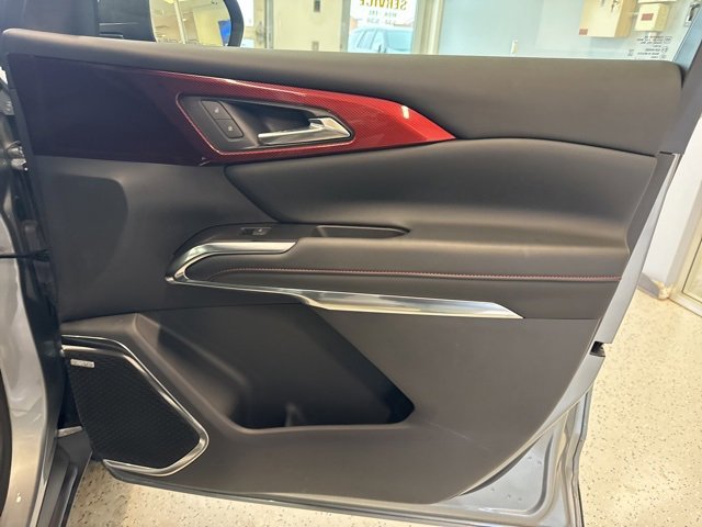 Used 2025 Chevrolet Traverse Z71 image 44