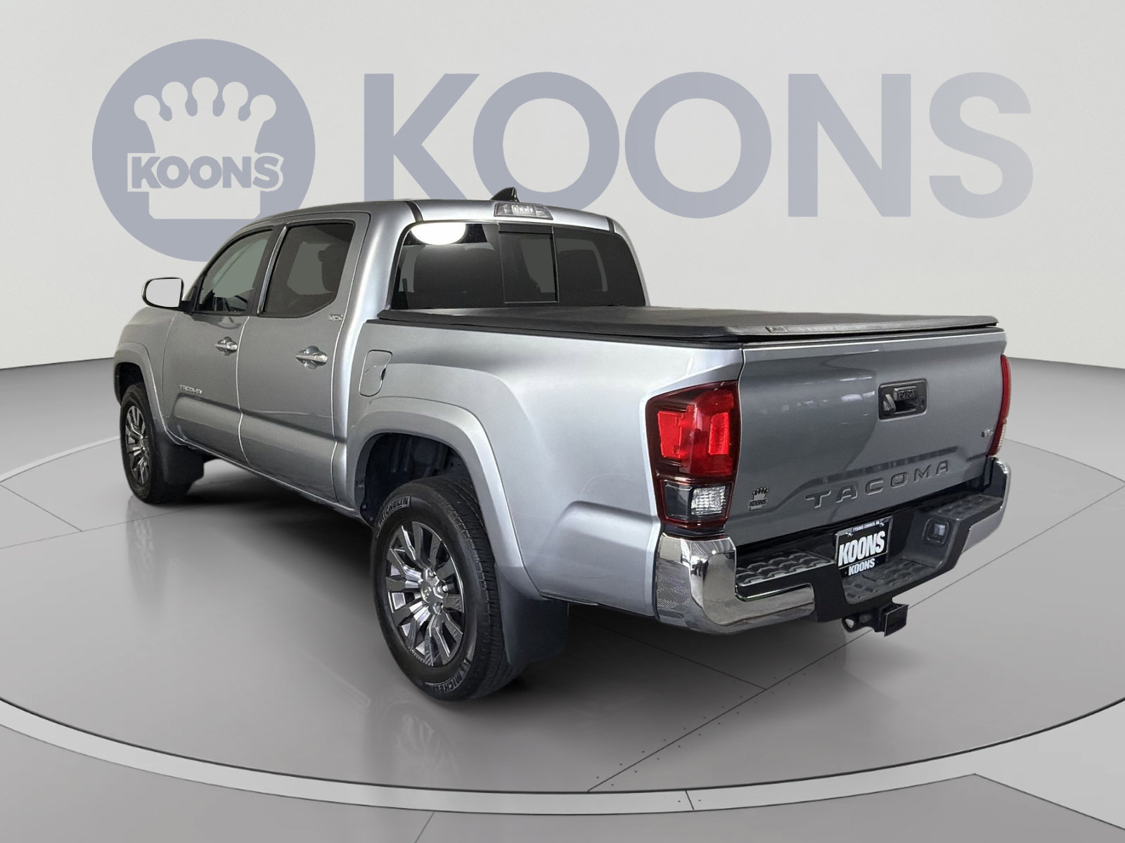 Used 2023 Toyota Tacoma SR5 w/ Chrome Package RWD image 4