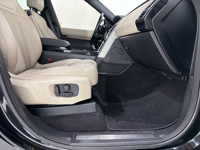 Used 2019 Land Rover Discovery HSE AWD/4WD image 43