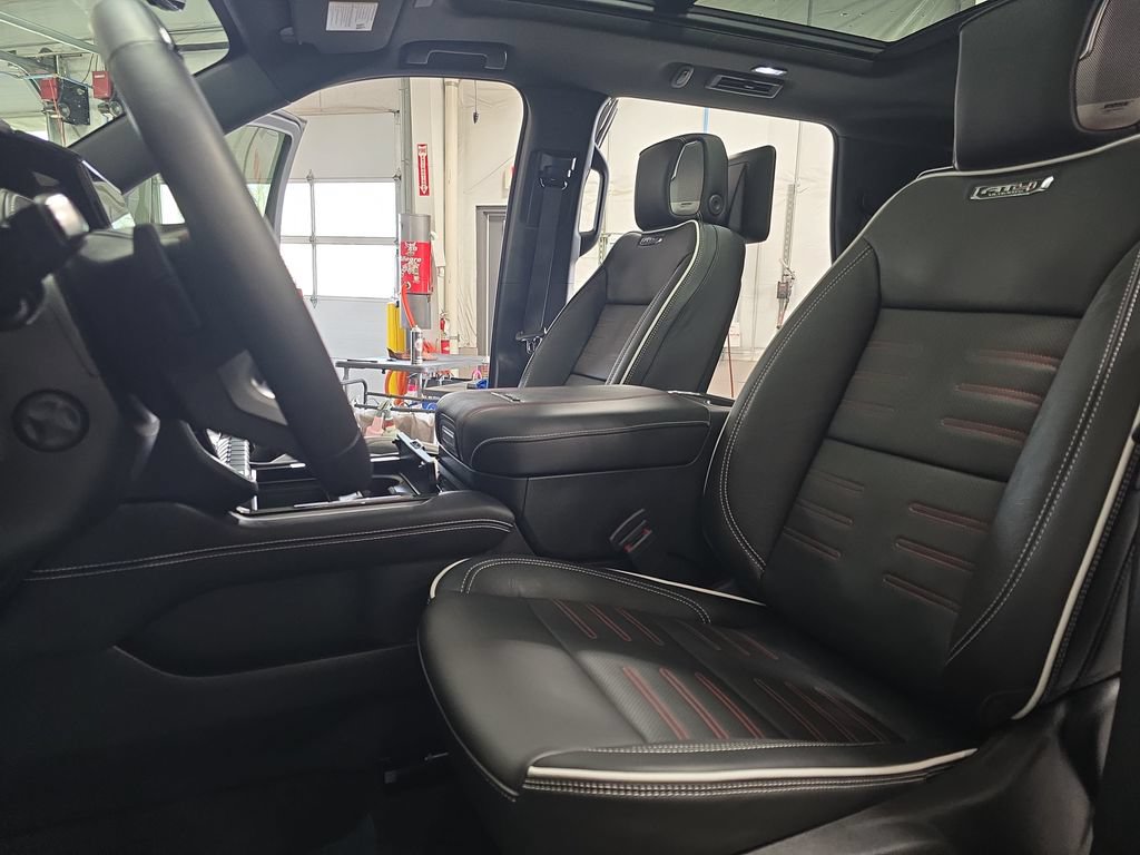 Certified 2026 GMC Yukon AT4 Ultimate AWD/4WD image 16