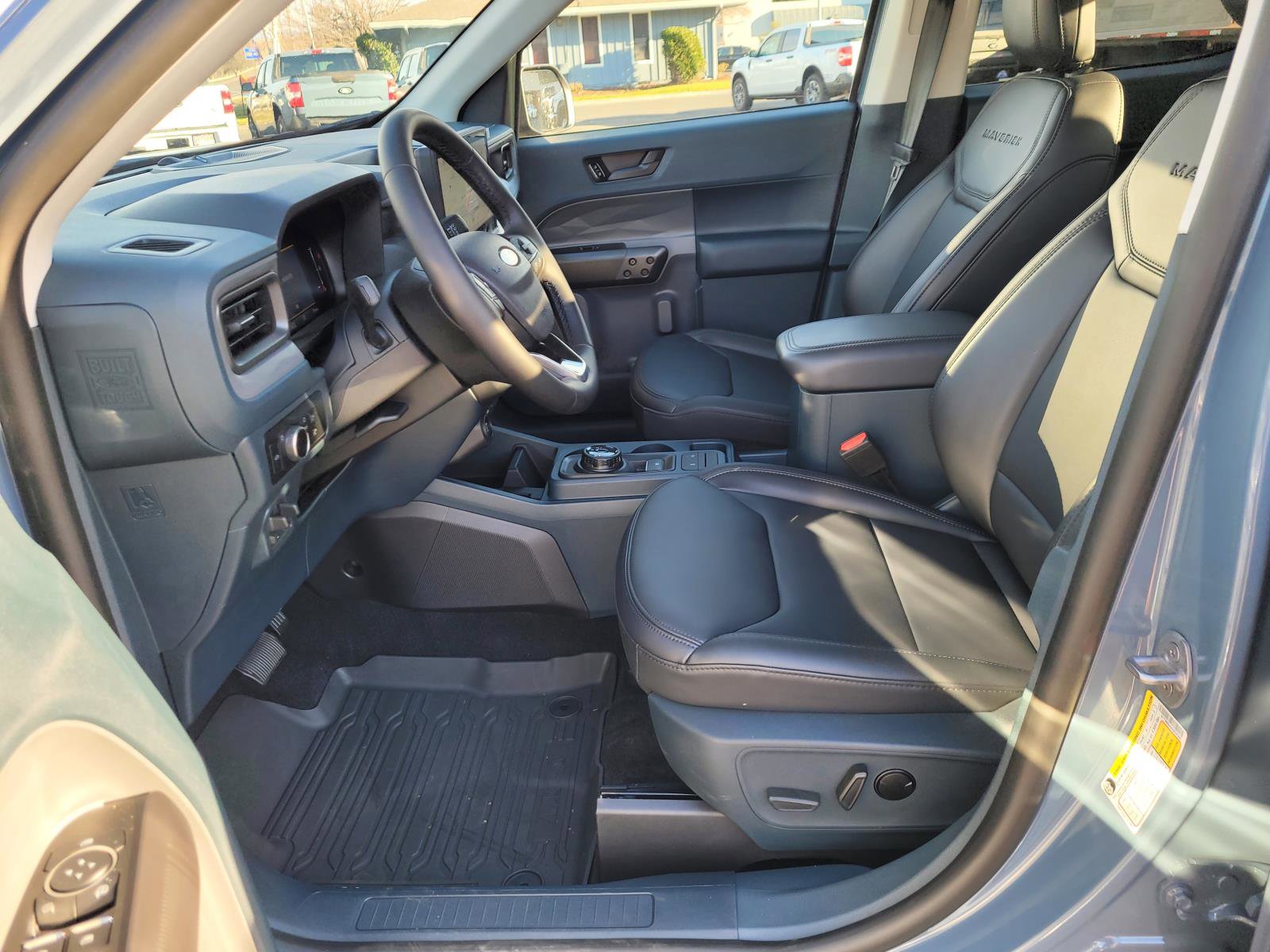 New 2025 Ford Maverick Lariat w/ Black Appearance Package AWD/4WD image 14