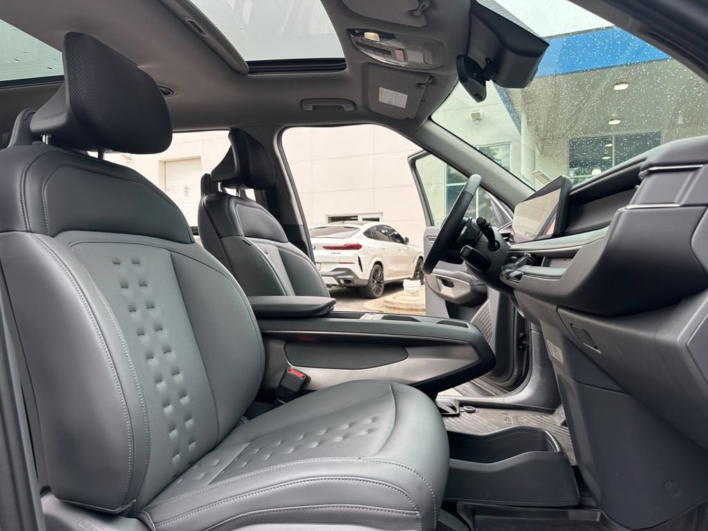Used 2024 Kia EV9 Wind AWD/4WD image 26