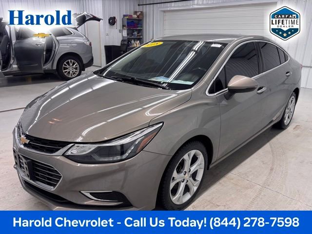 Used 2018 Chevrolet Cruze Premier FWD image 3