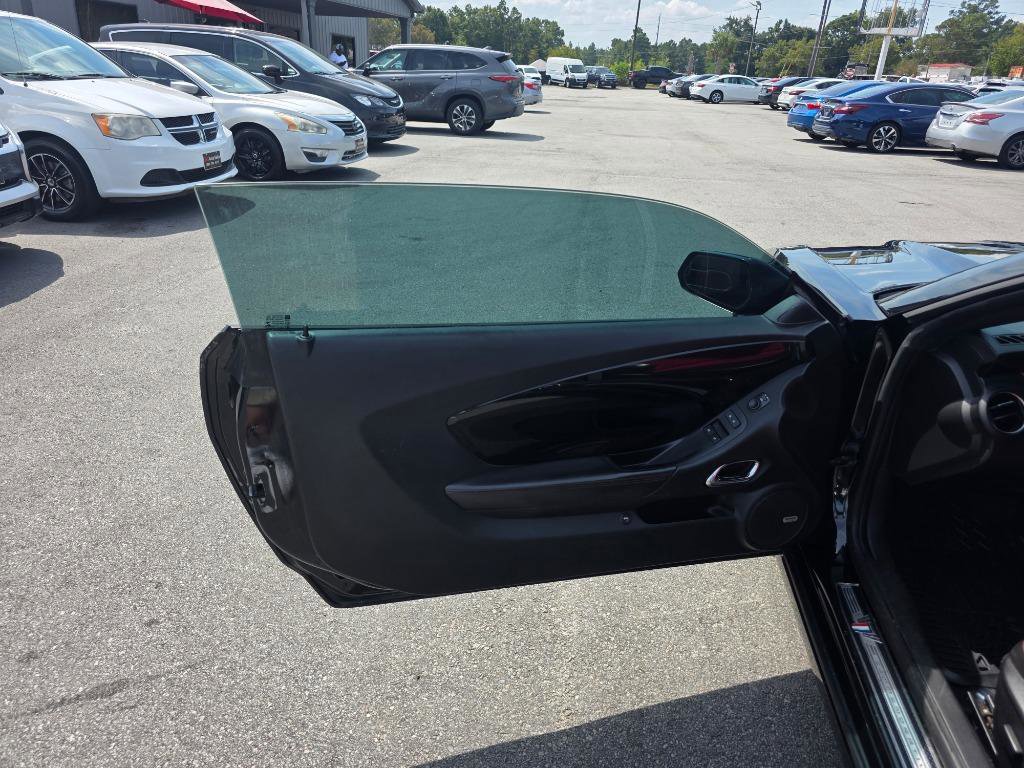 Used 2015 Chevrolet Camaro SS w/ Commemorative Special Edition RWD image 6