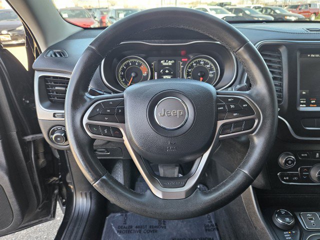 Used 2020 Jeep Cherokee Latitude Plus w/ Comfort/Convenience Group image 13