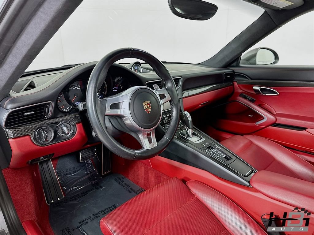 Used 2015 Porsche 911 Turbo image 10