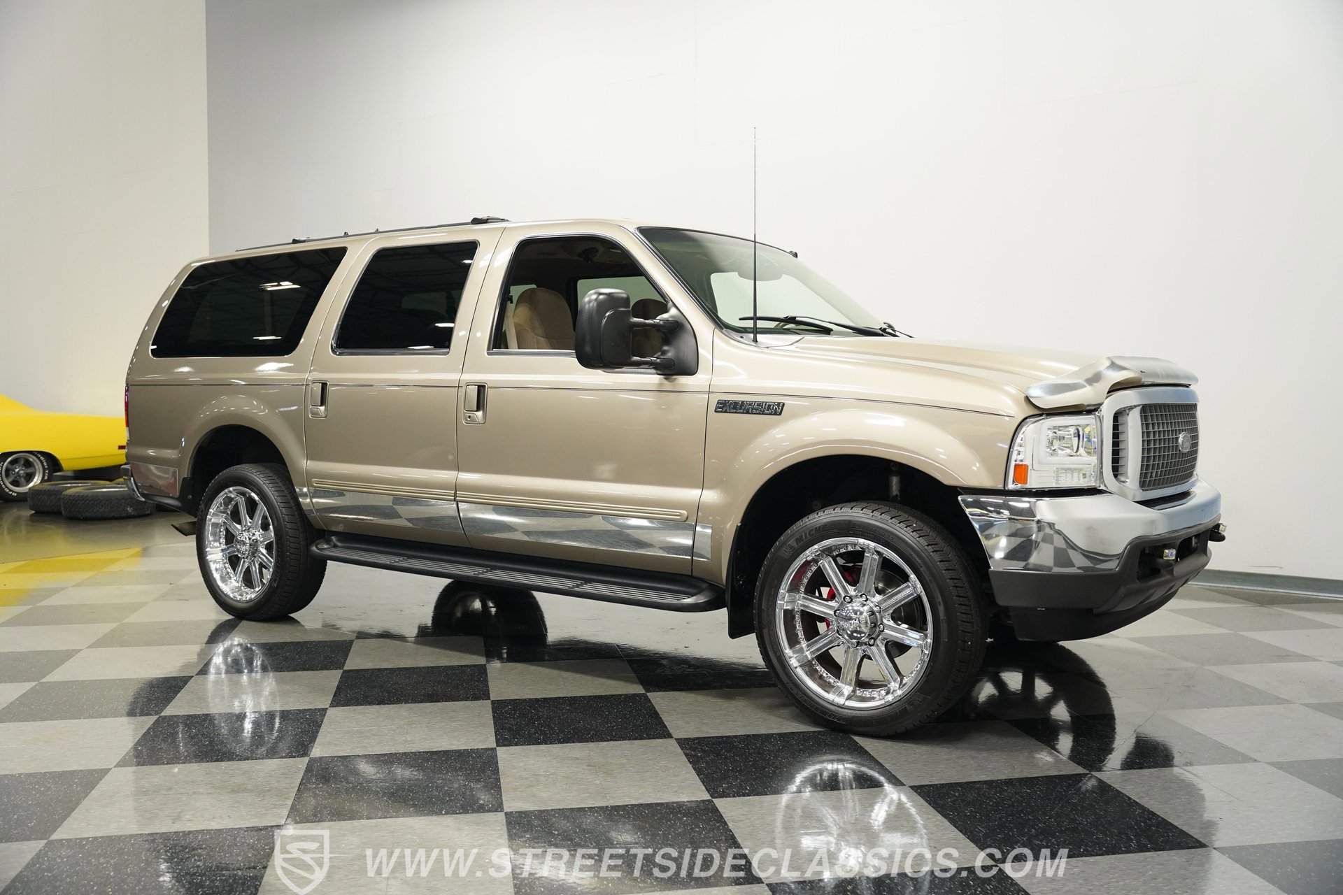 Used 2000 Ford Excursion XLT image 15