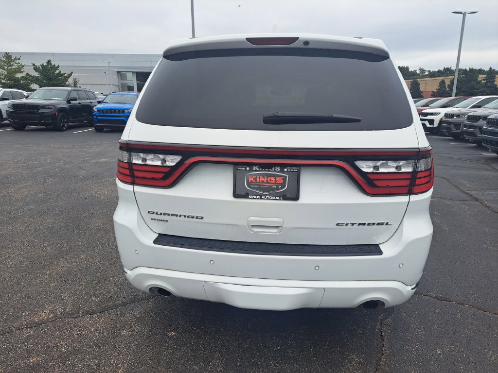 Used 2016 Dodge Durango Citadel w/ Premium Entertainment Group AWD/4WD image 4