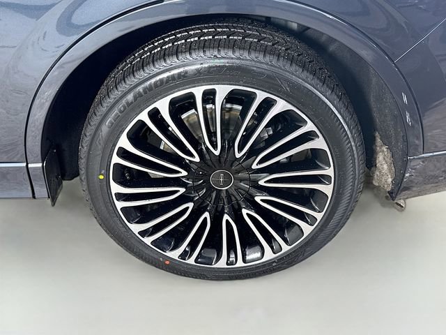 Used 2023 Lincoln Aviator Black Label w/ Dynamic Handling Package image 34