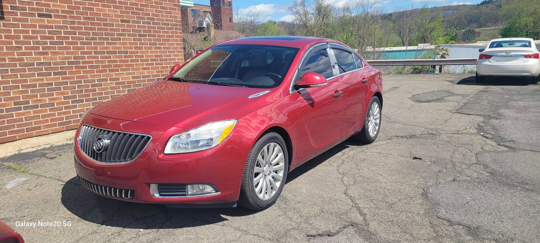 Used 2013 Buick Regal Premium FWD image 1