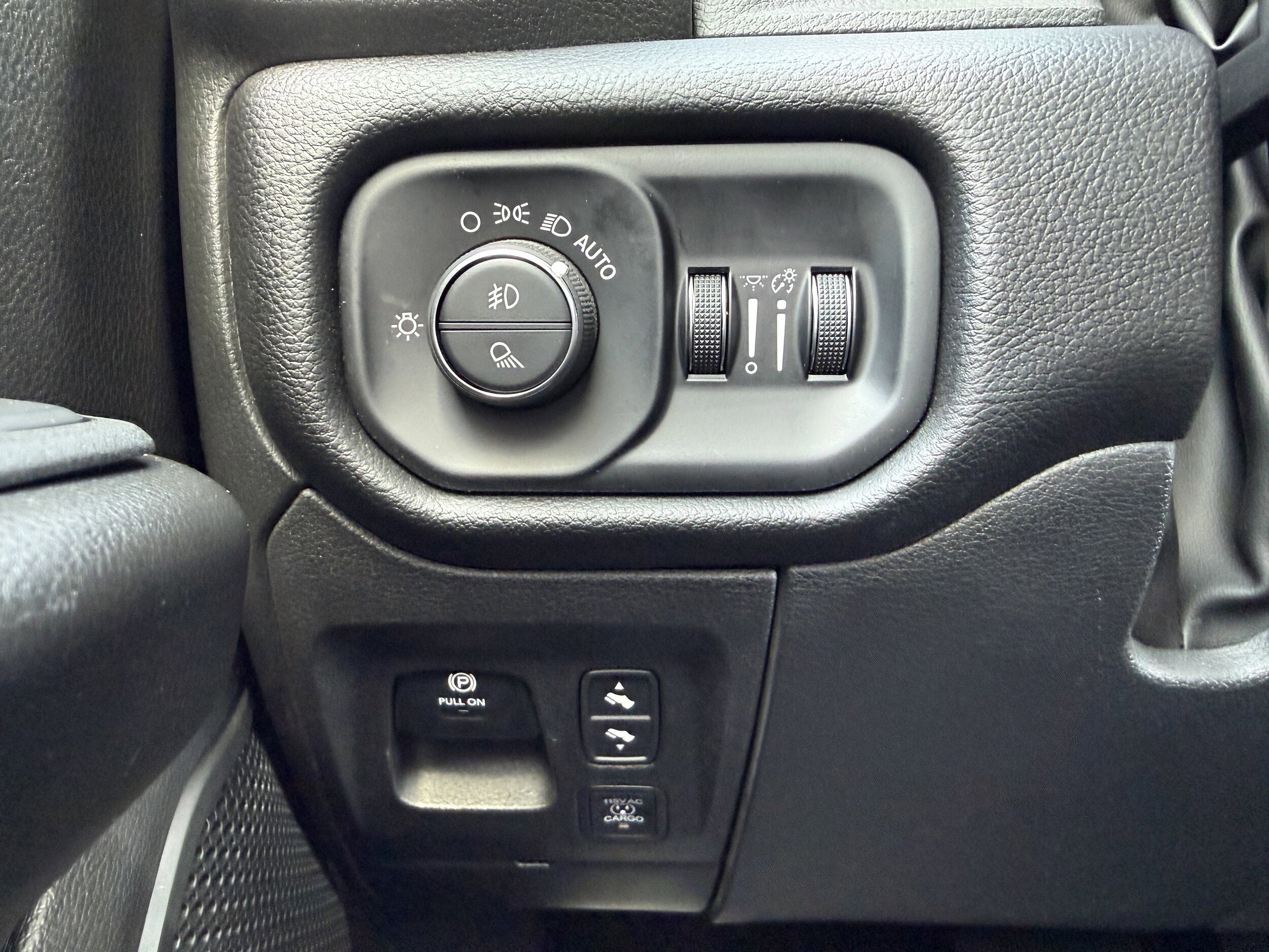 Used 2025 RAM 1500 Big Horn image 21