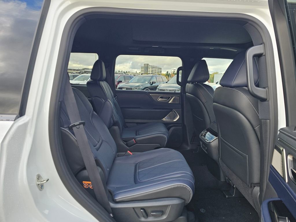 New 2026 INFINITI QX80 4WD image 13