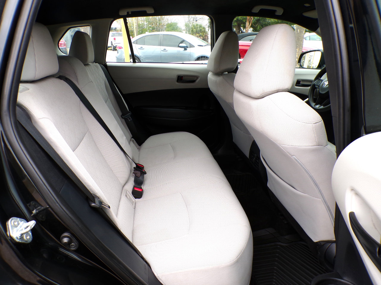 Used 2022 Toyota Corolla Cross L FWD image 27