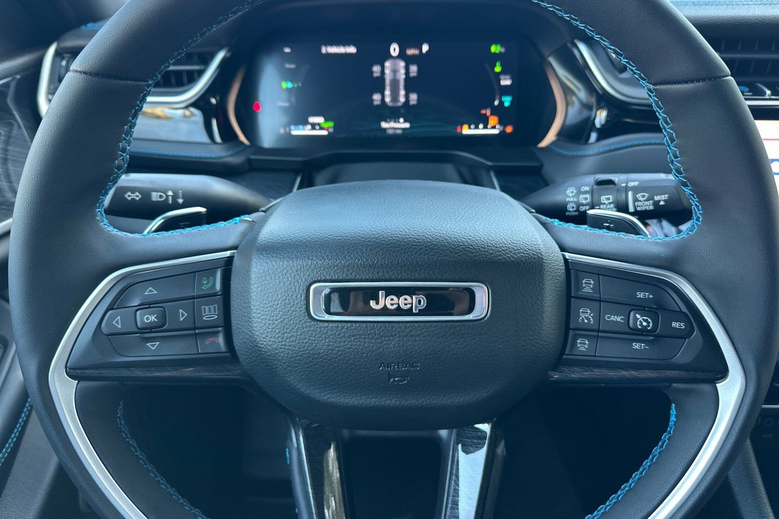 New 2023 Jeep Grand Cherokee Trailhawk image 23