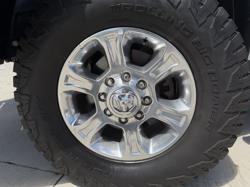 Used 2022 RAM 2500 Tradesman w/ Chrome Appearance Group AWD/4WD image 9