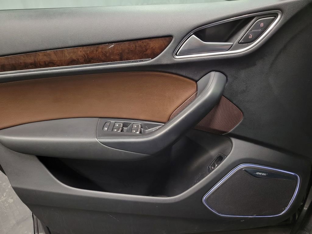 Used 2018 Audi Q3 2.0T Premium Plus w/ Premium Plus Package image 25